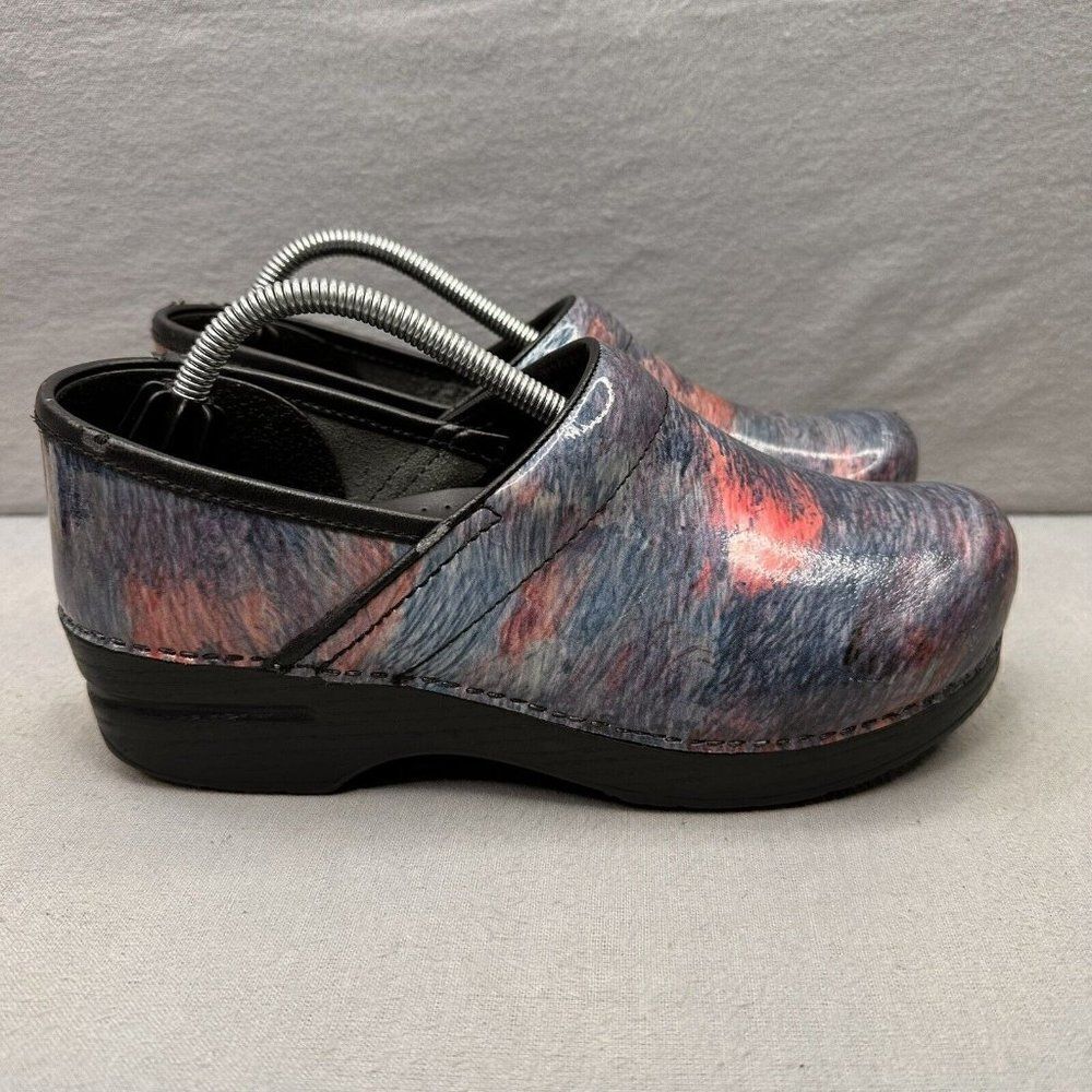 Dansko Professional Womens Size 38 (7.5-8) Clog Cotton Candy Patent Leather‎